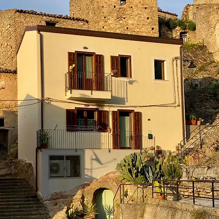 Lacasetta98 * Sperlinga